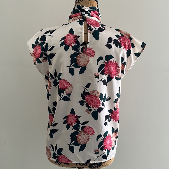 ANN TAYLOR FACTORY || Floral Mock-Neck Top. Sz. XS - Picture 6 of 9